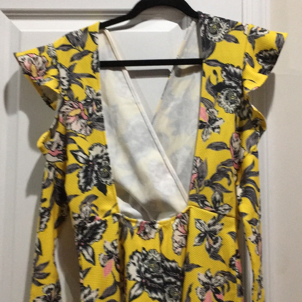Boohoo tie back skater dress WORN ONCE - Picture 5 of 6
